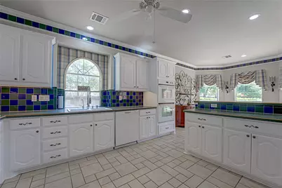 130 W Clubview Court, Murphy, TX 75094 - Photo 10