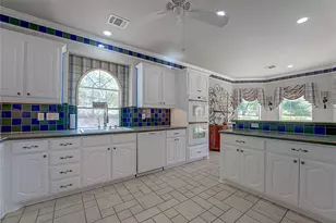 130 W Clubview Ct, Murphy, TX 75094 - Photo 10