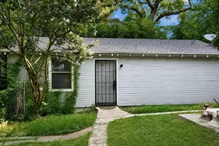933 Gillham Rd, Fort Worth, TX 76114 - Photo 1