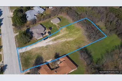 7718 S Lancaster Road, Lancaster, TX 75241 - Photo 1