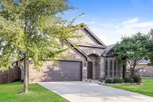 1009 Rockcress Dr, Mansfield, TX 76063 - Photo 2
