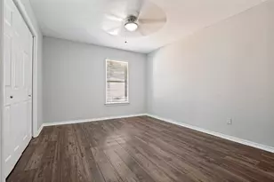 3838 Dutton Dr, Dallas, TX 75211 - Photo 20