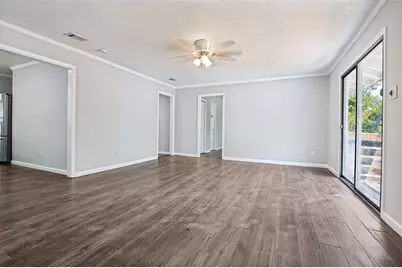 3838 Dutton Drive, Dallas, TX 75211 - Photo 10