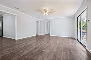 3838 Dutton Dr, Dallas, TX 75211 - Photo 10