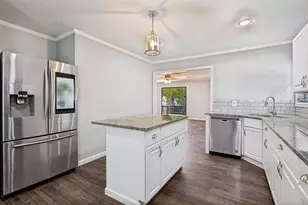 3838 Dutton Dr, Dallas, TX 75211 - Photo 12