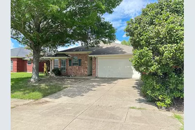 1117 Edenbrook Drive, Arlington, TX 76001 - Photo 1