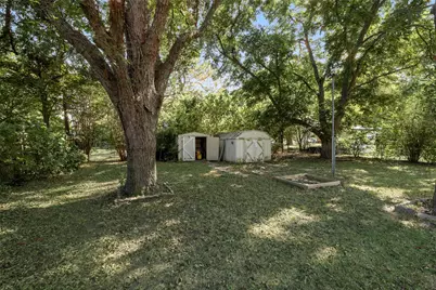 1716 Harris Street, Gainesville, TX 76240 - Photo 26
