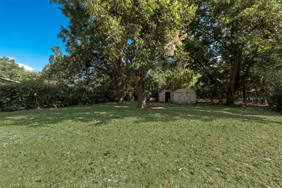 1716 Harris Street, Gainesville, TX 76240 - Photo 30