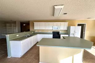 8520 Hawkview Dr, Fort Worth, TX 76179 - Photo 22