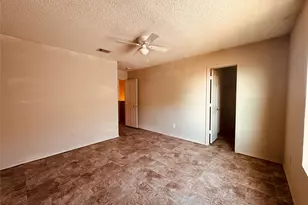 8520 Hawkview Dr, Fort Worth, TX 76179 - Photo 16