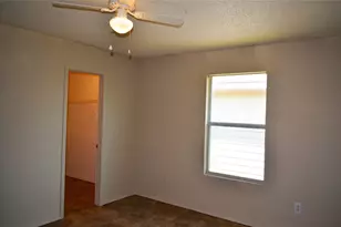 8520 Hawkview Dr, Fort Worth, TX 76179 - Photo 4