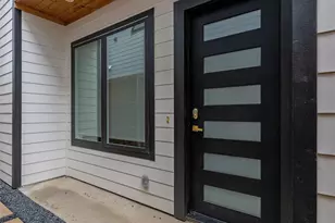 2429 Vagas St, Dallas, TX 75219 - Photo 2