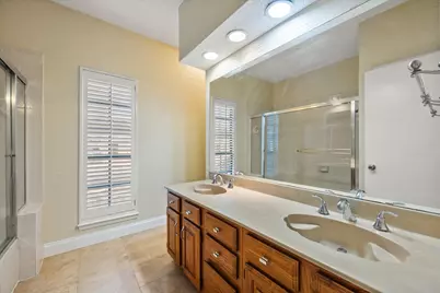 1206 Riverchase Lane #149, Arlington, TX 76011 - Photo 24