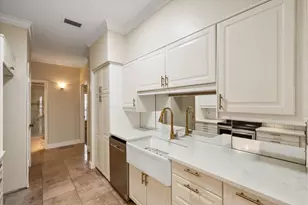 1206 Riverchase Ln, Arlington, TX 76011 - Photo 10