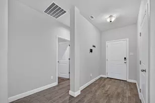 2405 Pambrooke LN, Glenn Heights, TX 75154 - Photo 4