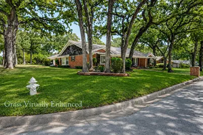 832 Wheelwood Drive, Hurst, TX 76053 - Photo 2