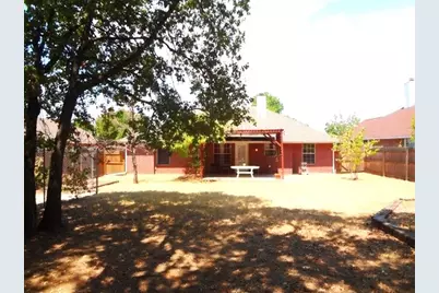 2216 Lattimore Street, Denton, TX 76209 - Photo 10
