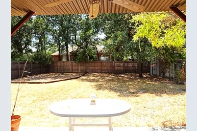 2216 Lattimore Street, Denton, TX 76209 - Photo 10
