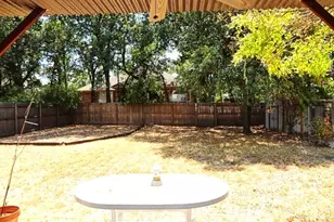 2216 Lattimore St, Denton, TX 76209 - Photo 10