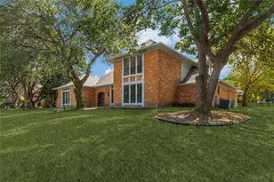 5013 Country Pl Dr, Plano, TX 75023 - Photo 2