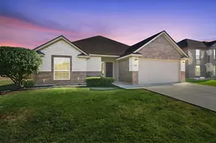 1720 Lakeway Dr, Cleburne, TX 76033 - Photo 38