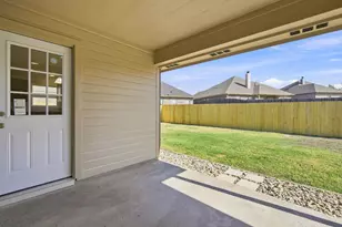 1720 Lakeway Dr, Cleburne, TX 76033 - Photo 34