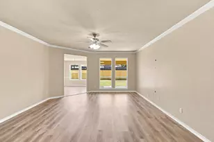 1720 Lakeway Dr, Cleburne, TX 76033 - Photo 8