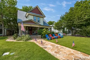 322 W Bridge St, Granbury, TX 76048 - Photo 2
