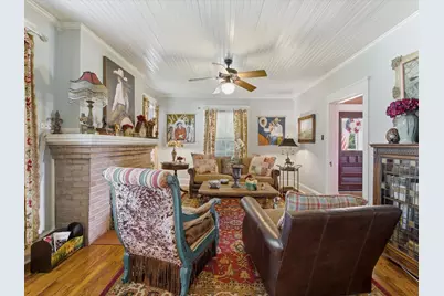 322 W Bridge Street, Granbury, TX 76048 - Photo 8