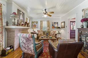 322 W Bridge St, Granbury, TX 76048 - Photo 8