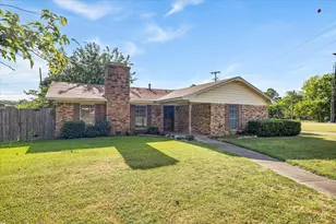 2925 Melmar Park St, Commerce, TX 75428 - Photo 1