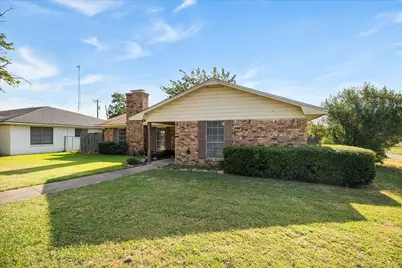 2925 Melmar Park Street, Commerce, TX 75428 - Photo 32
