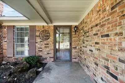 2925 Melmar Park Street, Commerce, TX 75428 - Photo 2