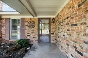 2925 Melmar Park St, Commerce, TX 75428 - Photo 2