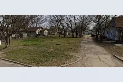 407 S Vaden Street, Sherman, TX 75090 - Photo 2