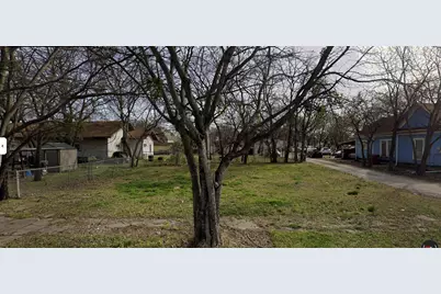 407 S Vaden Street, Sherman, TX 75090 - Photo 1