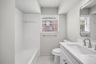 6035 Sandhurst Ln, Dallas, TX 75206 - Photo 18