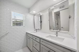 6035 Sandhurst Ln, Dallas, TX 75206 - Photo 12
