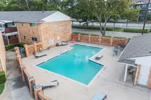 6035 Sandhurst Ln, Dallas, TX 75206 - Photo 2
