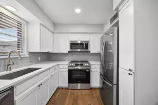 6035 Sandhurst Ln, Dallas, TX 75206 - Photo 14