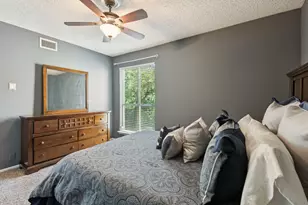 4845 Cedar Springs Rd, Dallas, TX 75219 - Photo 16