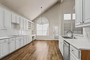 1610 Lakeland Park Dr, Garland, TX 75043 - Photo 14