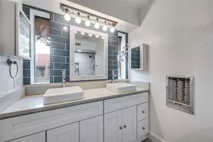 10029 Regal Park Ln, Dallas, TX 75230 - Photo 18