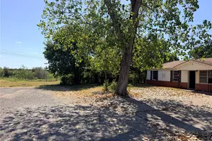 313 Lawndale St, Robinson, TX 76706 - Photo 4