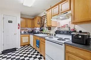 1300 Spring St, Waco, TX 76704 - Photo 4