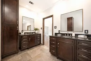 13226 Cedar Ln, Farmers Branch, TX 75234 - Photo 16