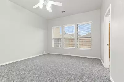 2927 Albares, Grand Prairie, TX 75054 - Photo 20