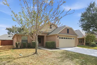 2927 Albares, Grand Prairie, TX 75054 - Photo 2