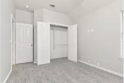 2927 Albares, Grand Prairie, TX 75054 - Photo 16