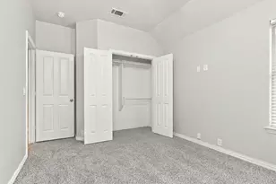 2927 Albares Dr, Grand Prairie, TX 75054 - Photo 16